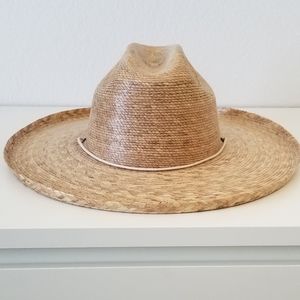 Lack of Color Western Desert Palma